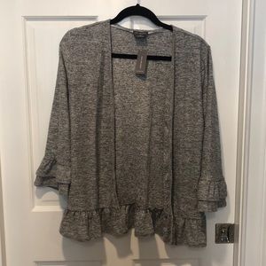 Van Heiden Women’s Ruffle Cardigan. Sz M